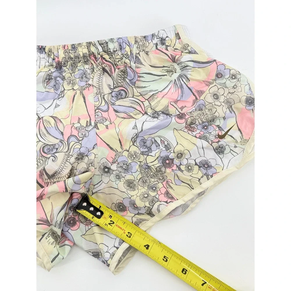 Nike Tempo Dri-FIT Running Shorts Kids Size M Polyester Floral Pastel Athletic